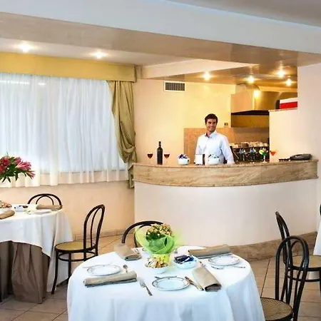 Giulia Hotel 3*