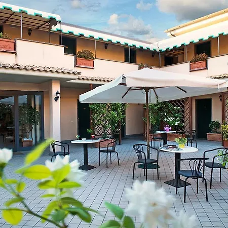 Hotel Giulia 3*