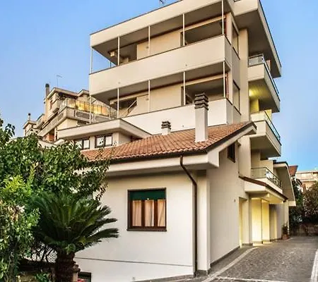 Giulia Hotel 3*